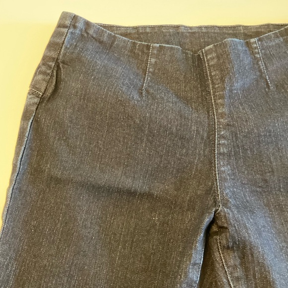 Forever 21 High Waisted Cigarette Blue Denim Jeans, Side Zip, Flat Front, Sz 26 - Picture 3 of 9